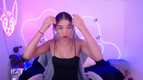 mia_cute_girl online show from 26, 7, 2026