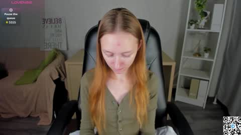 mia_e1fie online show from 2, 11, 2025