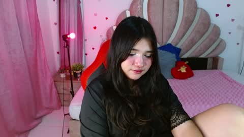 mia online show from 25, 4, 2026