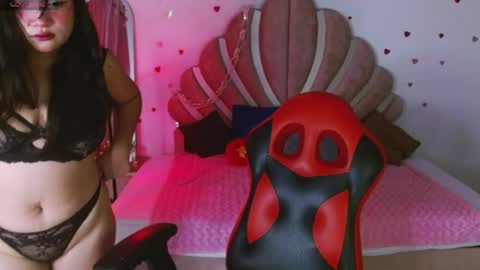 mia online show from 27, 4, 2026