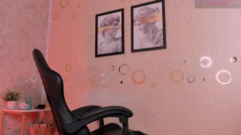 Mia online show from 25, 4, 2026