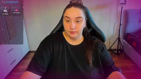 Mia online show from 31, 7, 2026