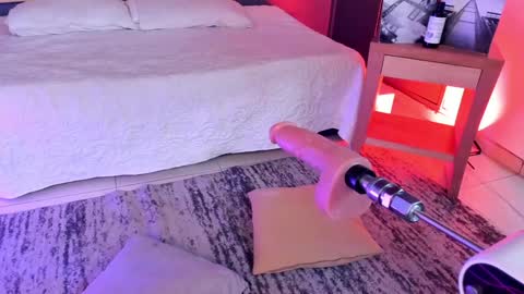 Val  online show from 9, 1, 2025