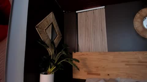 Val  online show from 16, 9, 2025