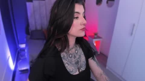 Val  online show from 18, 4, 2026