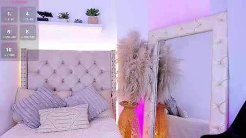 Snapshot of mia_juicy_ chatting on 18, 10, 2025 mia_juicy_ online show from 18, 10, 2025