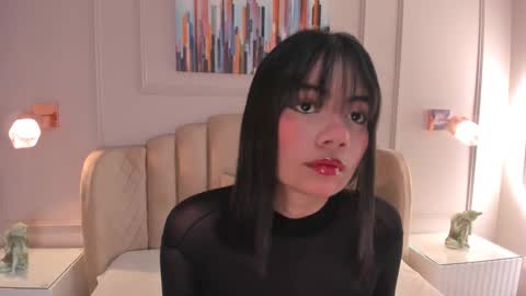 Mia online show from 23, 11, 2025