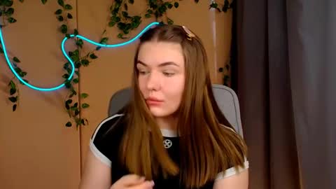 Snapshot of mia_lemm chatting on 6, 5, 2026 mia_lemm online show from 6, 5, 2026