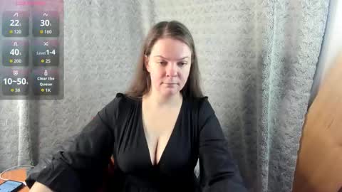 mia_lores online show from 9, 10, 2025