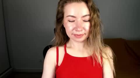Snapshot of mia_luxx92 chatting on 7, 5, 2026 Mia online show from 7, 5, 2026