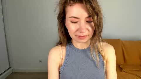 Snapshot of mia_luxx92 chatting on 19, 5, 2026 Mia online show from 19, 5, 2026