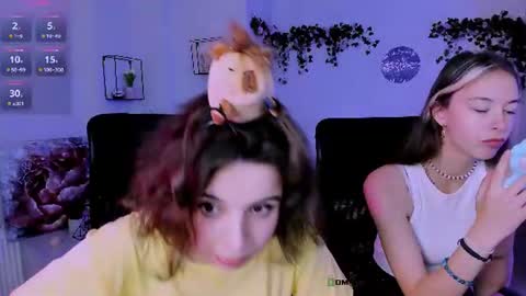 Snapshot of mia_mooon_ chatting on 4, 7, 2026 mia_mooon_ online show from 4, 7, 2026