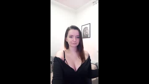 Mia online show from 10, 2, 2026