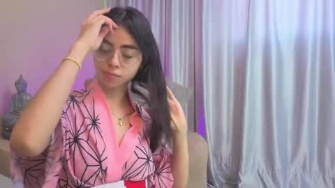 Snapshot of mia_naive chatting on 7, 6, 2026 Mia online show from 7, 6, 2026