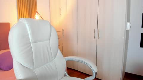 Snapshot of mia_nevaeh chatting on 22, 2, 2025 Mia Nevaeh - follow me online show from 22, 2, 2025