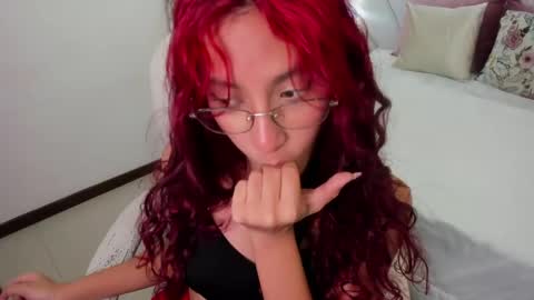 Snapshot of mia_ortizz_ chatting on 15, 5, 2026 Mia Ortiz online show from 15, 5, 2026