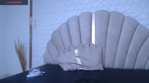 mia_prince_ online show from 7, 1, 2026