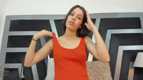 mia_restrepo1 online show from 7, 7, 2026