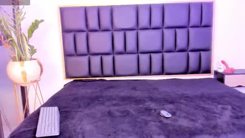 mia online show from 15, 1, 2026