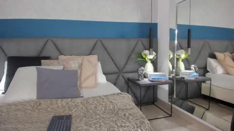 MIA  online show from 7, 10, 2025