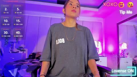 mia rousse25 online show from 5, 4, 2026