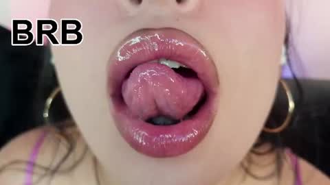 Mia online show from 5, 7, 2026