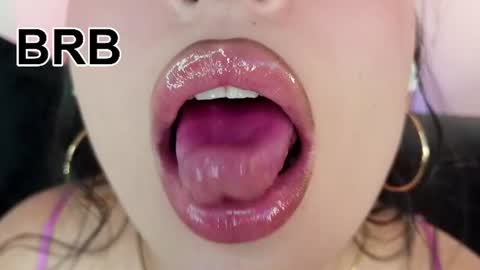 Mia online show from 6, 7, 2026