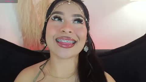 Mia online show from 19, 7, 2026