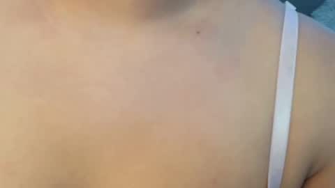 Mia Roux online show from 17, 9, 2025