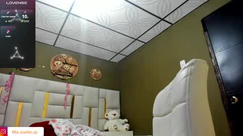 MIA HOT online show from 6, 4, 2026
