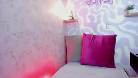 Mia . online show from 28, 3, 2026