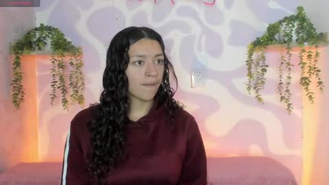 Mia . online show from 27, 7, 2026