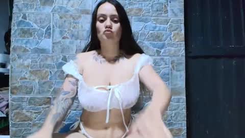 Mia Sepulveda online show from 10, 4, 2026