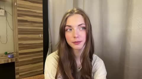 Mia online show from 17, 7, 2026
