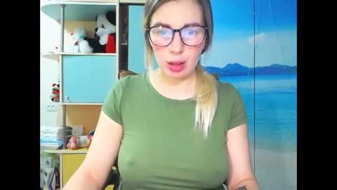 Mia. online show from 21, 11, 2025