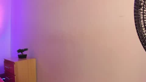 mia_sweetie1 online show from 29, 5, 2026