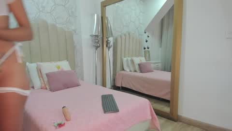 mia_tentacion__ online show from 12, 5, 2026