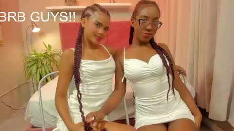 Snapshot of mia_velve chatting on 22, 6, 2026 Mia online show from 22, 6, 2026