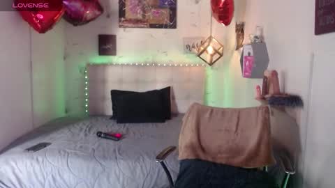 MIA  online show from 18, 1, 2026