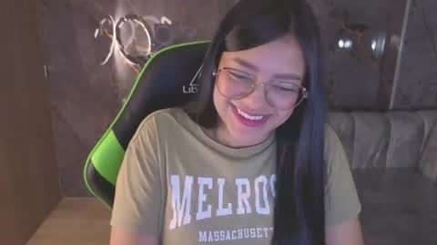 mia_velvet_cn online show from 19, 6, 2026