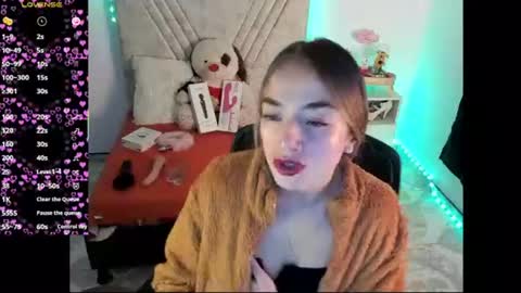Mia Victoria online show from 28, 7, 2026