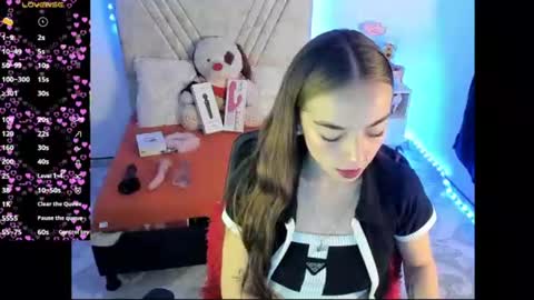 Mia Victoria online show from 30, 7, 2026