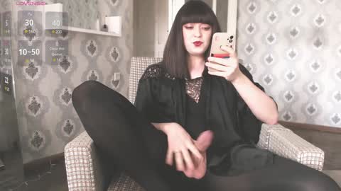 mia_wallase online show from 28, 1, 2025