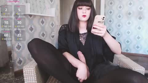 mia_wallase online show from 28, 2, 2025