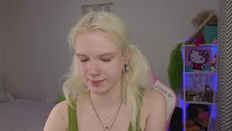 Mia online show from 22, 4, 2026