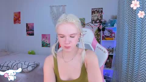 Mia online show from 23, 7, 2026