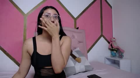 Snapshot of mia_wilsom chatting on 3, 12, 2025 Mia online show from 3, 12, 2025