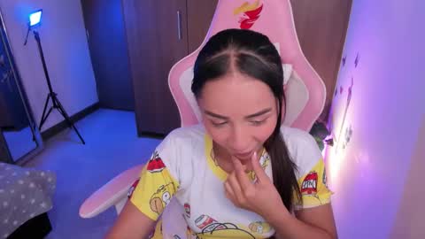 Snapshot of miaa_06 chatting on 19, 1, 2026 mia nicolle online show from 19, 1, 2026