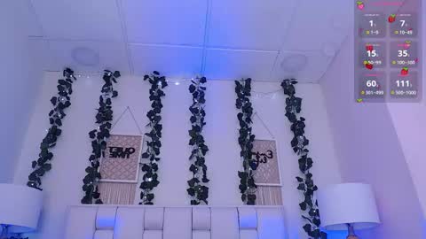 Mia online show from 4, 3, 2025