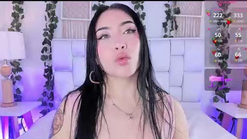 Mia online show from 6, 11, 2025